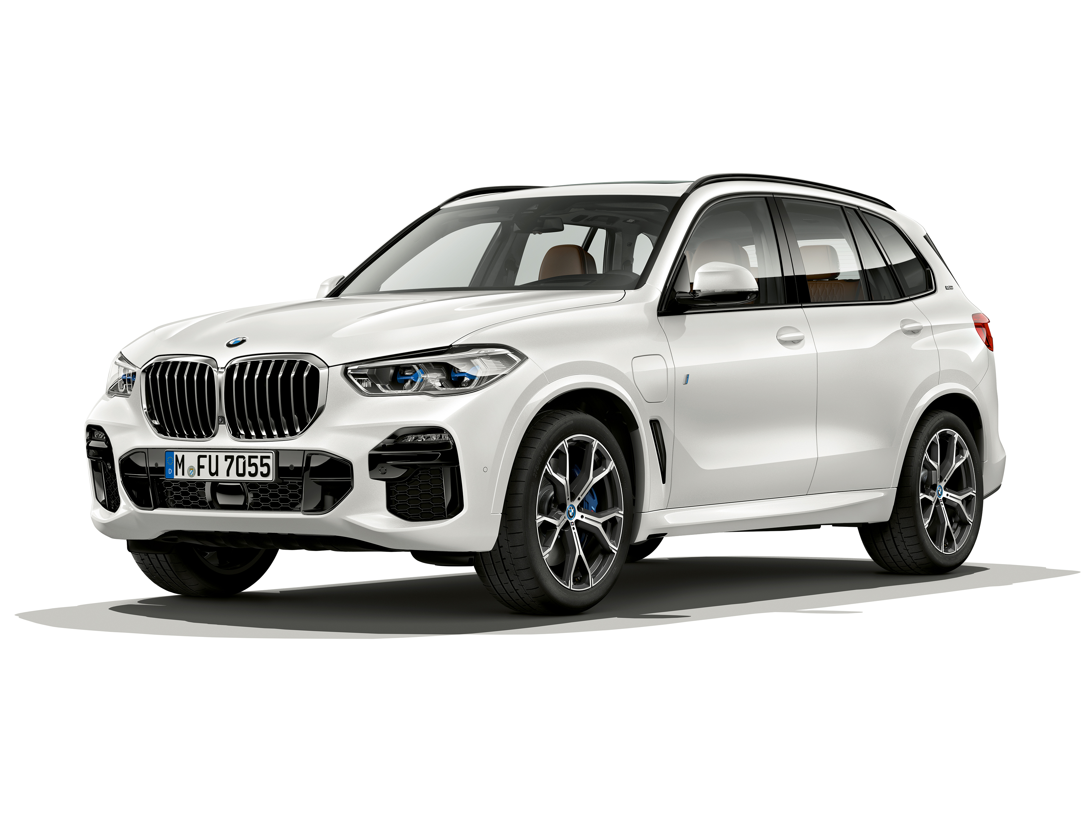 Introducing the BMW X5 xDrive45e iPerformance With 390 HP / 442 LB 