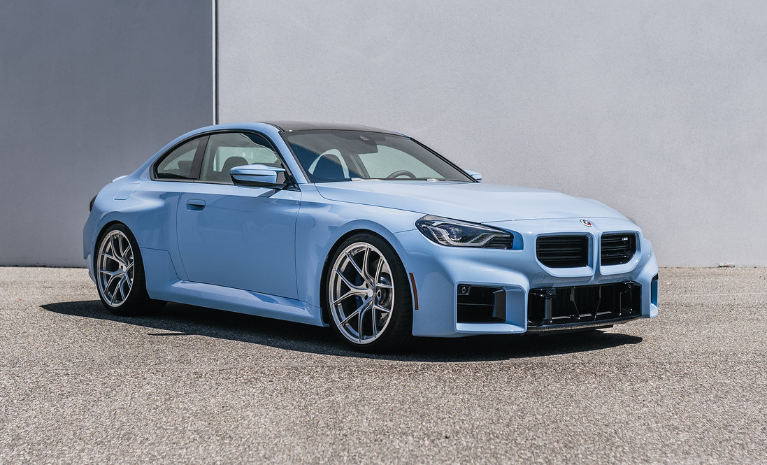 G87 M2 Lowered on Titan 7 T-S5 Wheels